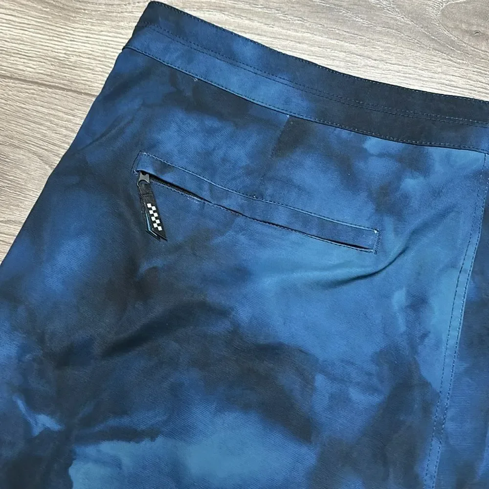 Vans Voyage Tie Dye Swim Board‎ Shorts Blue Size 38